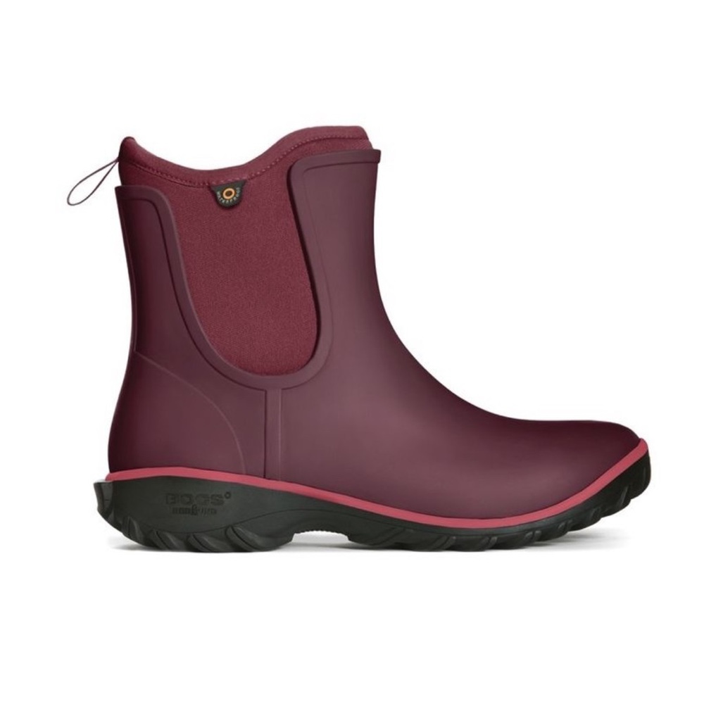 NWOB Bogs Sauvie Slip On Waterproof Boot in Burgundy, sz 6